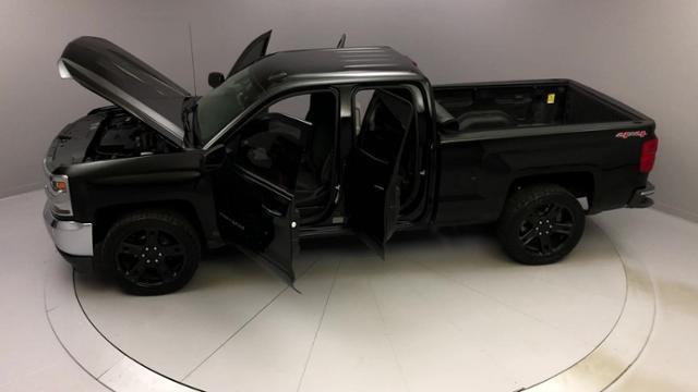Used Chevrolet Silverado 1500 4WD Double Cab 143.5 LT w/1LT 2016 | J&M Automotive Sls&Svc LLC. Naugatuck, Connecticut Used Chevrolet Silverado 1500 4WD Double Cab 143.5 LT w/1LT 2016 | J&M Automotive Sls&Svc LLC. Naugatuck, Connecticut