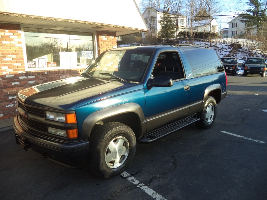 Used Chevrolet Tahoe 2dr 4WD 1999 | Riverside Motorcars, LLC. Naugatuck, Connecticut