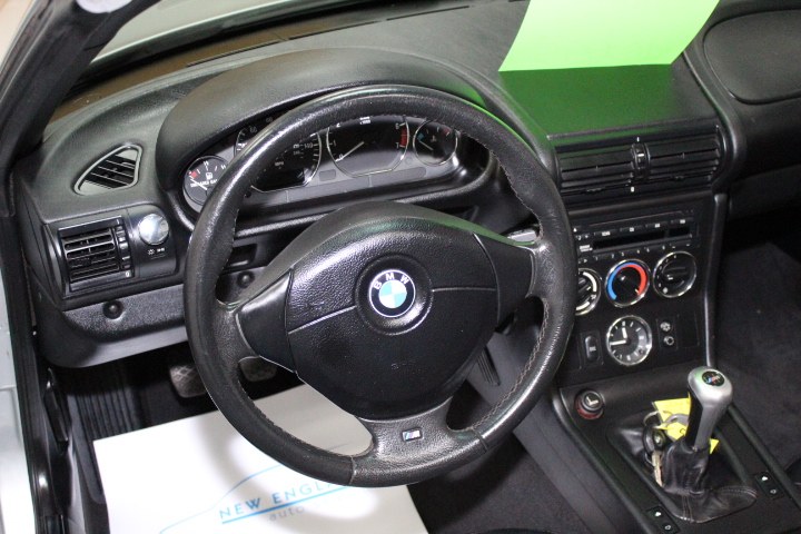 Used BMW Z3 Z3 2dr Roadster 2.5L 2000 | New England Auto Sales LLC. Plainville, Connecticut Used BMW Z3 Z3 2dr Roadster 2.5L 2000 | New England Auto Sales LLC. Plainville, Connecticut