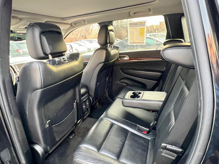 Used Jeep Grand Cherokee 4WD 4dr Limited 2012 | J & A Auto Center. Raynham, Massachusetts Used Jeep Grand Cherokee 4WD 4dr Limited 2012 | J & A Auto Center. Raynham, Massachusetts