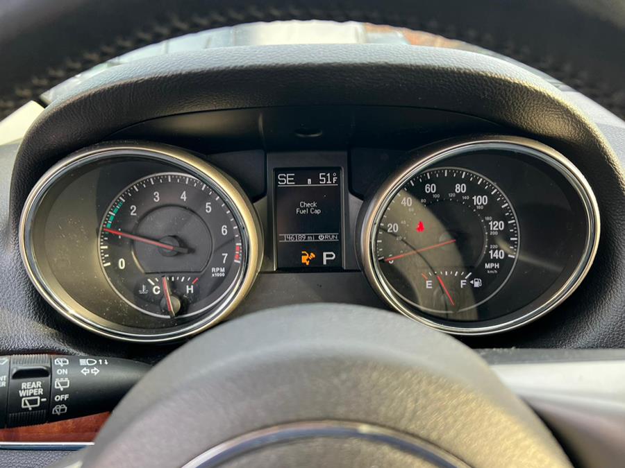 Used Jeep Grand Cherokee 4WD 4dr Limited 2012 | J & A Auto Center. Raynham, Massachusetts Used Jeep Grand Cherokee 4WD 4dr Limited 2012 | J & A Auto Center. Raynham, Massachusetts
