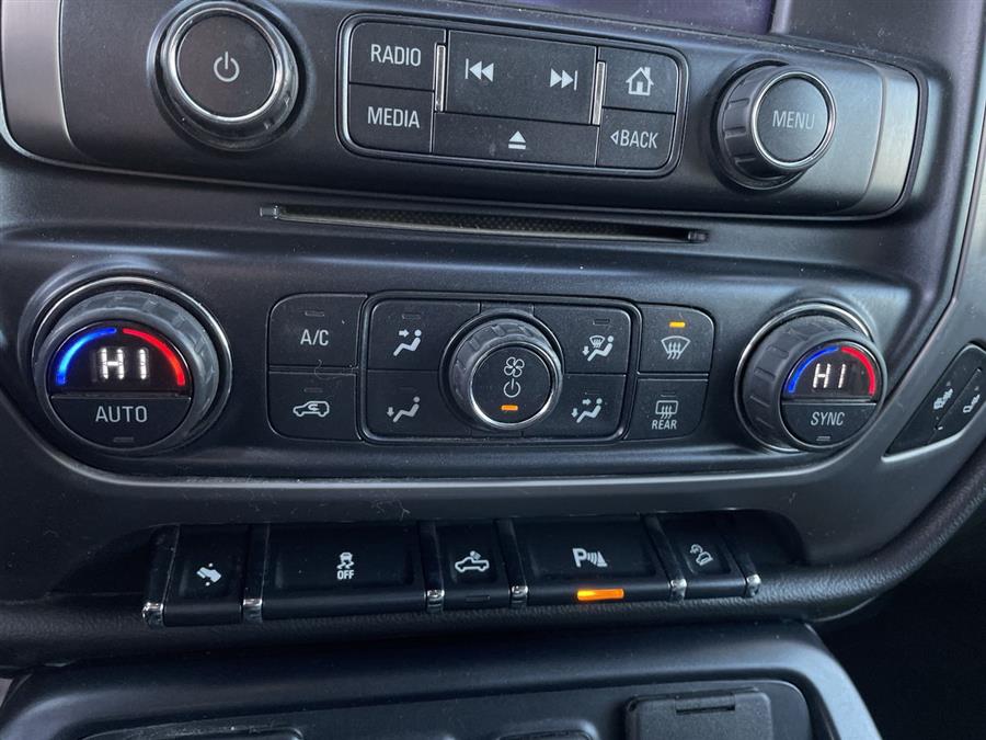 2015 GMC Sierra 1500 4WD Crew Cab 153.0" SLE, available for sale in Stratford, Connecticut | Wiz Leasing Inc. Stratford, Connecticut 2015 GMC Sierra 1500 4WD Crew Cab 153.0" SLE, available for sale in Stratford, Connecticut | Wiz Leasing Inc. Stratford, Connecticut