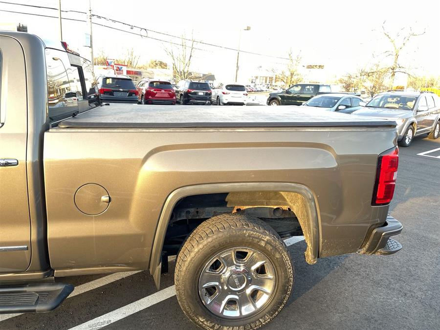 2015 GMC Sierra 1500 4WD Crew Cab 153.0" SLE, available for sale in Stratford, Connecticut | Wiz Leasing Inc. Stratford, Connecticut 2015 GMC Sierra 1500 4WD Crew Cab 153.0" SLE, available for sale in Stratford, Connecticut | Wiz Leasing Inc. Stratford, Connecticut