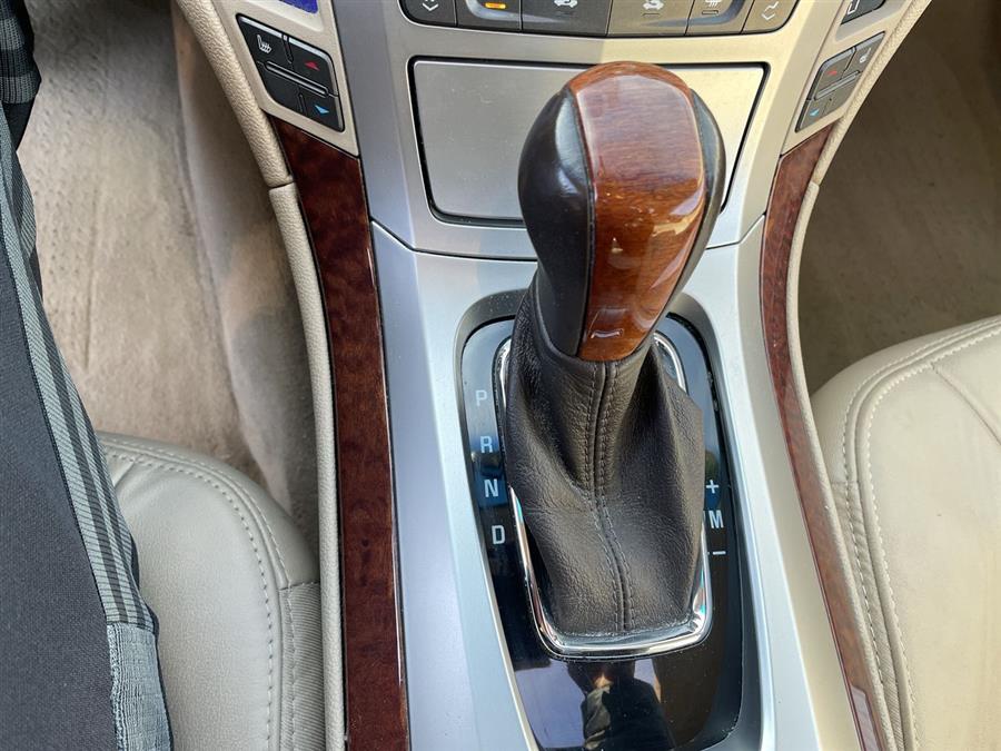 Used Cadillac CTS Sedan 4dr Sdn 3.0L Luxury AWD 2011 | Wiz Leasing Inc. Stratford, Connecticut Used Cadillac CTS Sedan 4dr Sdn 3.0L Luxury AWD 2011 | Wiz Leasing Inc. Stratford, Connecticut