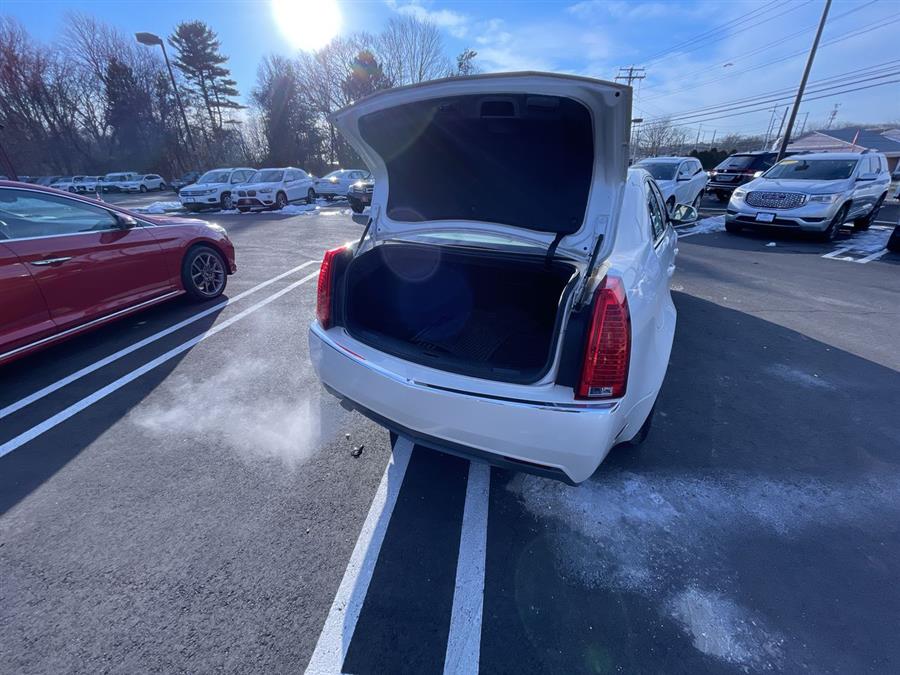 Used Cadillac CTS Sedan 4dr Sdn 3.0L Luxury AWD 2011 | Wiz Leasing Inc. Stratford, Connecticut Used Cadillac CTS Sedan 4dr Sdn 3.0L Luxury AWD 2011 | Wiz Leasing Inc. Stratford, Connecticut