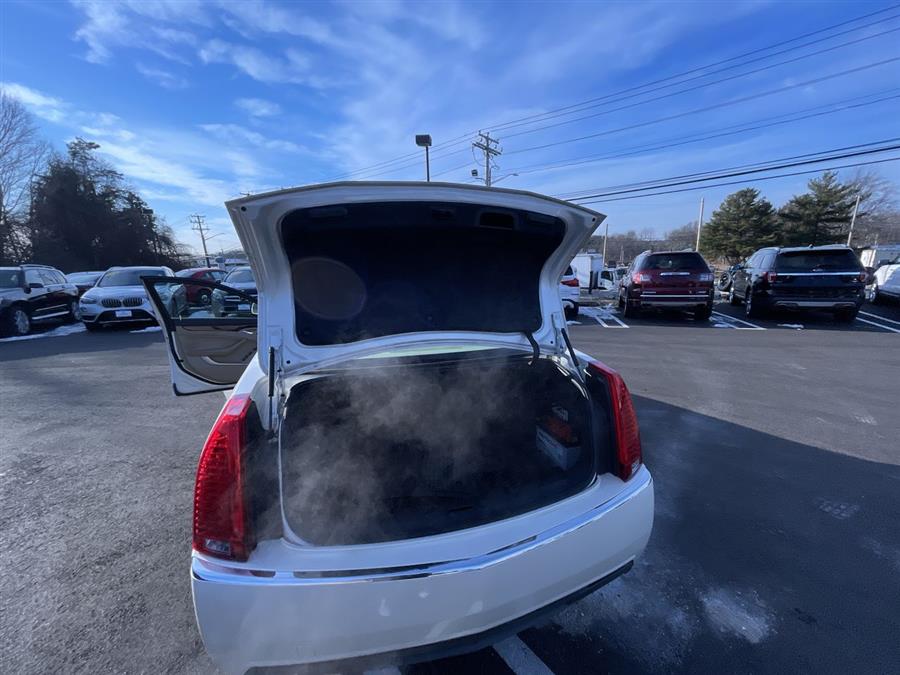 Used Cadillac CTS Sedan 4dr Sdn 3.0L Luxury AWD 2011 | Wiz Leasing Inc. Stratford, Connecticut Used Cadillac CTS Sedan 4dr Sdn 3.0L Luxury AWD 2011 | Wiz Leasing Inc. Stratford, Connecticut