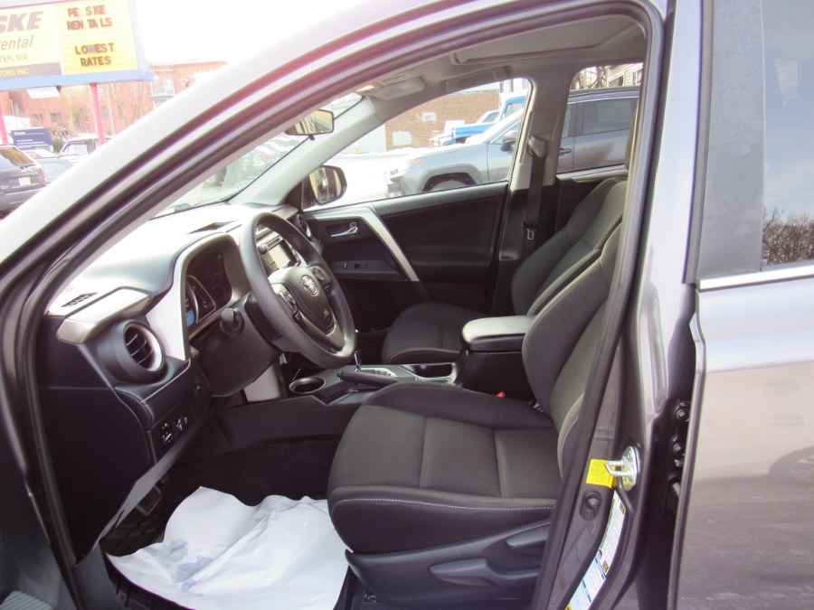Used Toyota RAV4 XLE 2014 | Hilario's Auto Sales Inc.. Worcester, Massachusetts Used Toyota RAV4 XLE 2014 | Hilario's Auto Sales Inc.. Worcester, Massachusetts