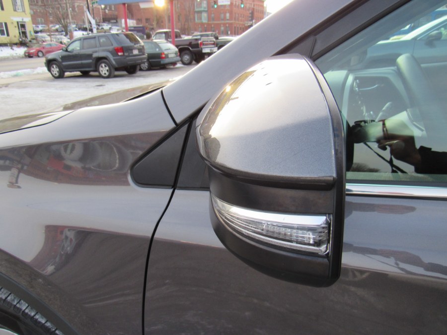 Used Toyota RAV4 XLE 2014 | Hilario's Auto Sales Inc.. Worcester, Massachusetts Used Toyota RAV4 XLE 2014 | Hilario's Auto Sales Inc.. Worcester, Massachusetts