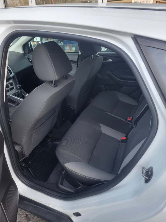 Used Ford Focus 5dr HB SE 2013 | Chris's Auto Clinic. Plainville, Connecticut Used Ford Focus 5dr HB SE 2013 | Chris's Auto Clinic. Plainville, Connecticut