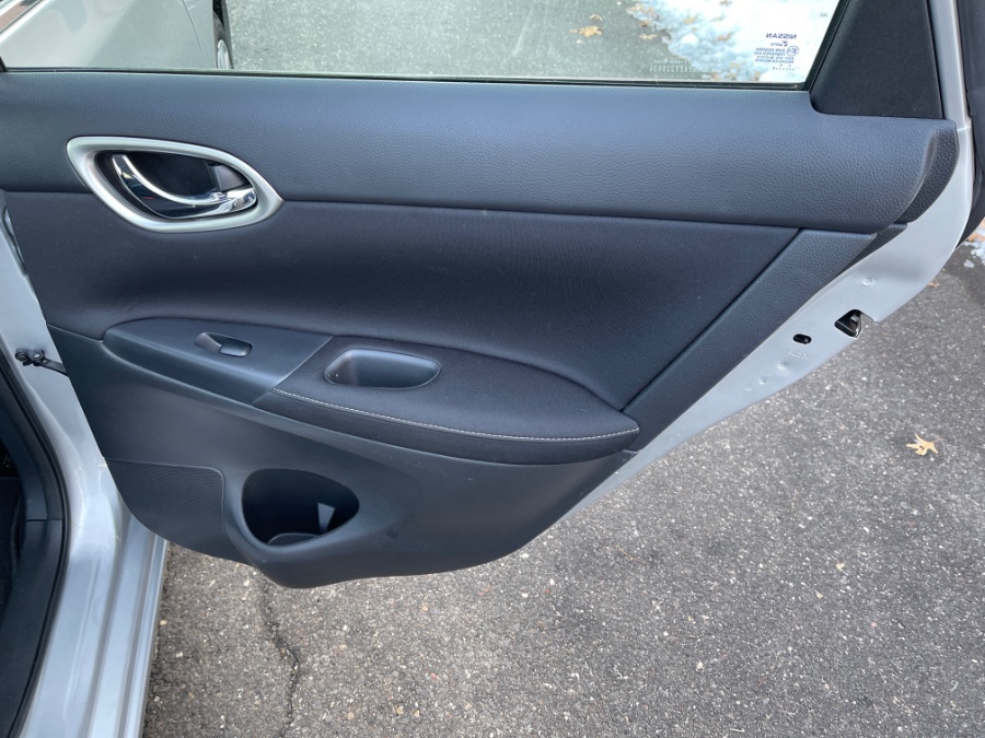 Used Nissan Sentra 4dr Sdn I4 CVT SR 2015 | Farmington Auto Park LLC. Plainville, Connecticut Used Nissan Sentra 4dr Sdn I4 CVT SR 2015 | Farmington Auto Park LLC. Plainville, Connecticut