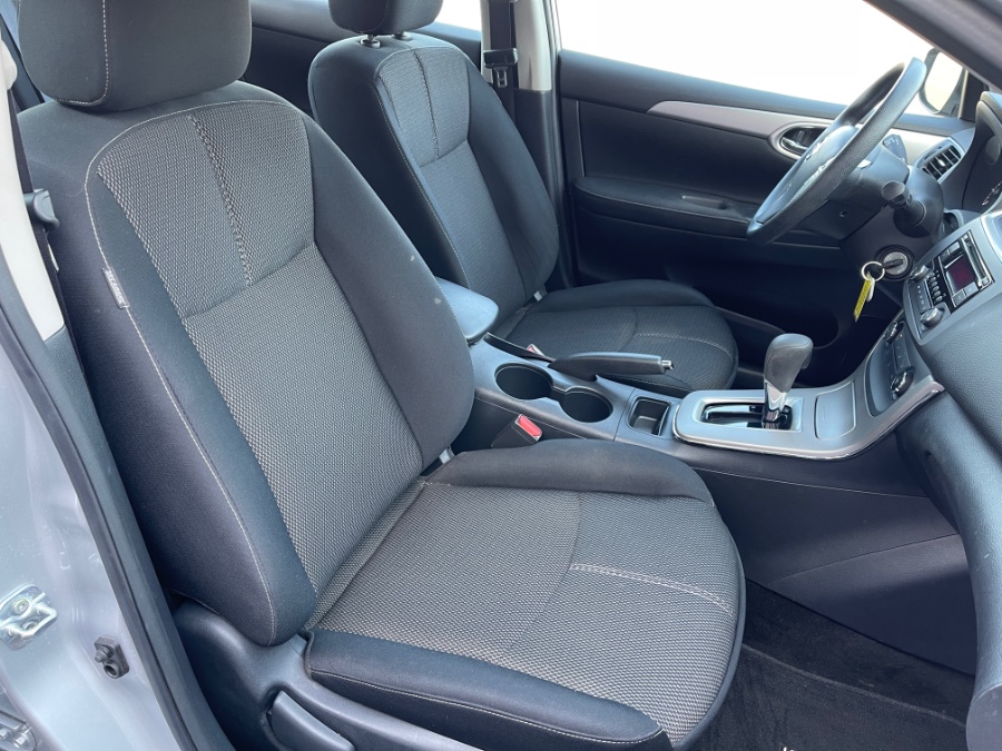 Used Nissan Sentra 4dr Sdn I4 CVT SR 2015 | Farmington Auto Park LLC. Plainville, Connecticut Used Nissan Sentra 4dr Sdn I4 CVT SR 2015 | Farmington Auto Park LLC. Plainville, Connecticut