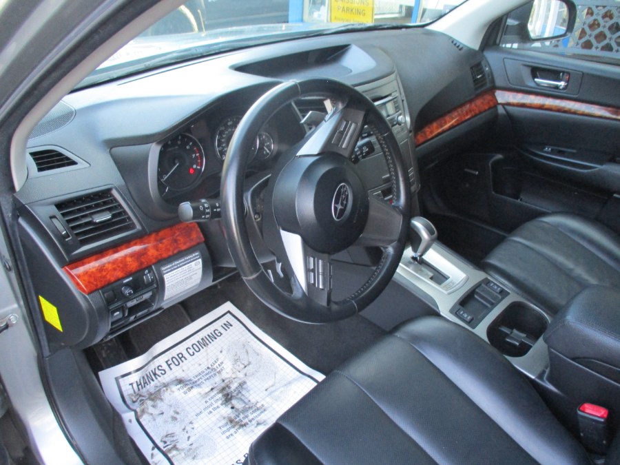 Used Subaru Outback 4dr Wgn H4 Auto 2.5i Limited Pwr Moon 2011 | Cos Central Auto. Meriden, Connecticut Used Subaru Outback 4dr Wgn H4 Auto 2.5i Limited Pwr Moon 2011 | Cos Central Auto. Meriden, Connecticut