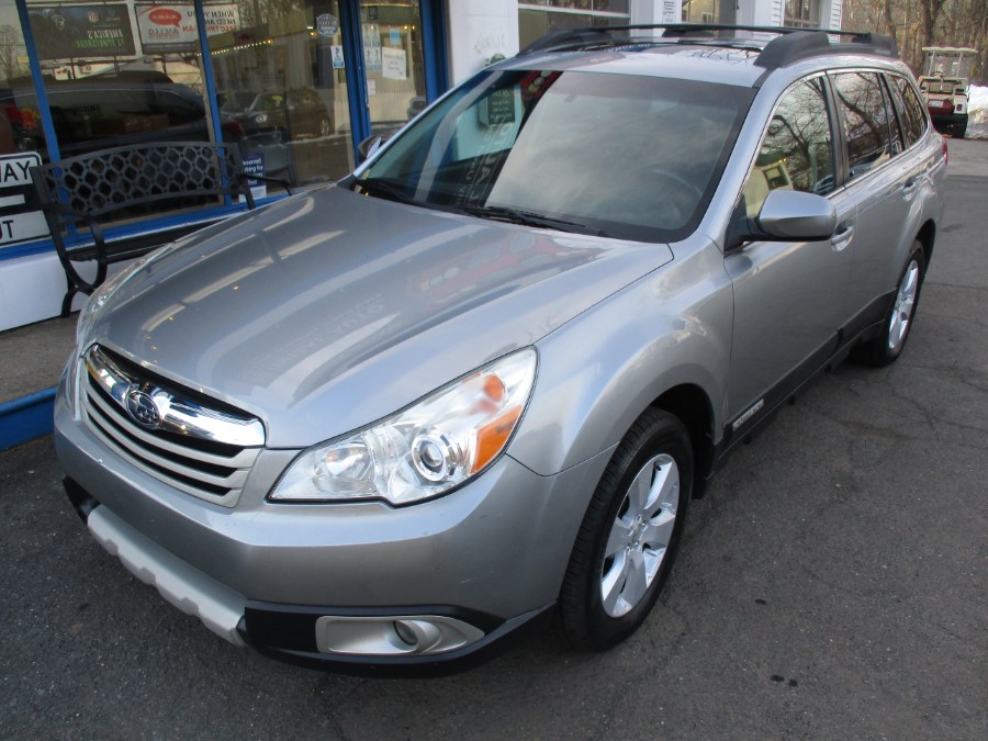 Used Subaru Outback 4dr Wgn H4 Auto 2.5i Limited Pwr Moon 2011 | Cos Central Auto. Meriden, Connecticut Used Subaru Outback 4dr Wgn H4 Auto 2.5i Limited Pwr Moon 2011 | Cos Central Auto. Meriden, Connecticut