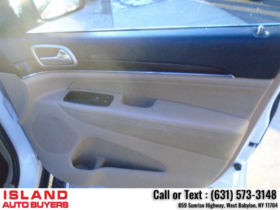 Used Jeep Grand Cherokee Limited 4x4 4dr SUV 2014 | Island Auto Buyers. West Babylon, New York Used Jeep Grand Cherokee Limited 4x4 4dr SUV 2014 | Island Auto Buyers. West Babylon, New York