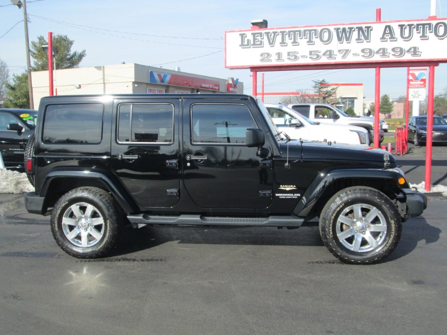 2015 Jeep Wrangler Unlimited 4WD 4dr Altitude, available for sale in Levittown, Pennsylvania | Levittown Auto. Levittown, Pennsylvania