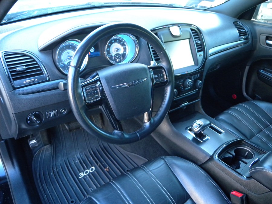 Used Chrysler 300 4dr Sdn 300S RWD 2014 | Carsbuck Inc.. Brooklyn, New York Used Chrysler 300 4dr Sdn 300S RWD 2014 | Carsbuck Inc.. Brooklyn, New York