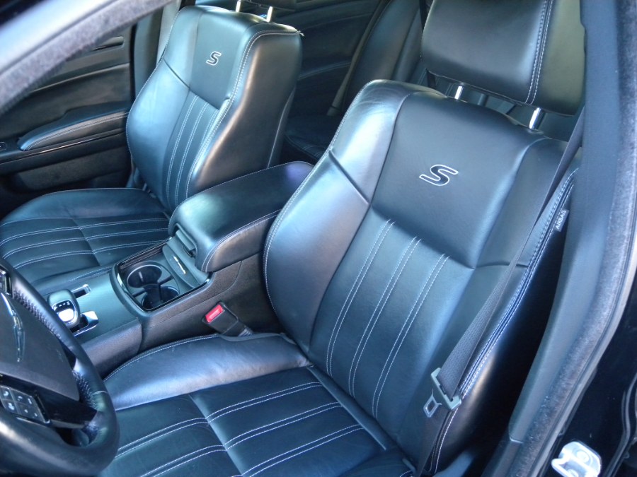 Used Chrysler 300 4dr Sdn 300S RWD 2014 | Carsbuck Inc.. Brooklyn, New York Used Chrysler 300 4dr Sdn 300S RWD 2014 | Carsbuck Inc.. Brooklyn, New York