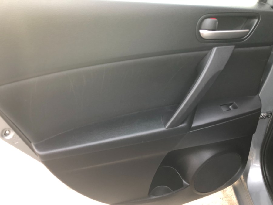 Used Mazda Mazda3 5dr HB Auto i Touring 2012 | Bristol Auto Center LLC. Bristol, Connecticut Used Mazda Mazda3 5dr HB Auto i Touring 2012 | Bristol Auto Center LLC. Bristol, Connecticut