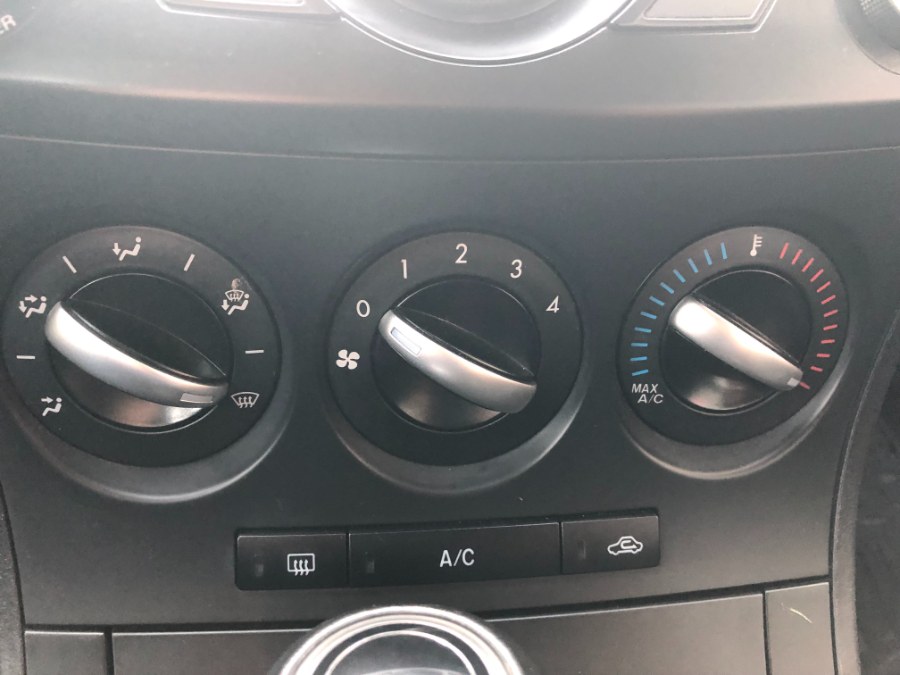 Used Mazda Mazda3 5dr HB Auto i Touring 2012 | Bristol Auto Center LLC. Bristol, Connecticut Used Mazda Mazda3 5dr HB Auto i Touring 2012 | Bristol Auto Center LLC. Bristol, Connecticut