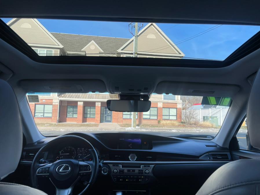 2017 Lexus ES ES 350 FWD, available for sale in Manchester, Connecticut | Carsonmain LLC. Manchester, Connecticut 2017 Lexus ES ES 350 FWD, available for sale in Manchester, Connecticut | Carsonmain LLC. Manchester, Connecticut