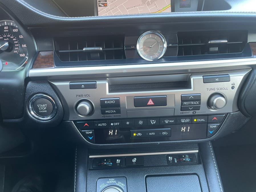 2017 Lexus ES ES 350 FWD, available for sale in Manchester, Connecticut | Carsonmain LLC. Manchester, Connecticut 2017 Lexus ES ES 350 FWD, available for sale in Manchester, Connecticut | Carsonmain LLC. Manchester, Connecticut