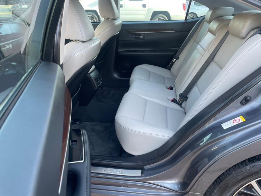 2017 Lexus ES ES 350 FWD, available for sale in Manchester, Connecticut | Carsonmain LLC. Manchester, Connecticut 2017 Lexus ES ES 350 FWD, available for sale in Manchester, Connecticut | Carsonmain LLC. Manchester, Connecticut