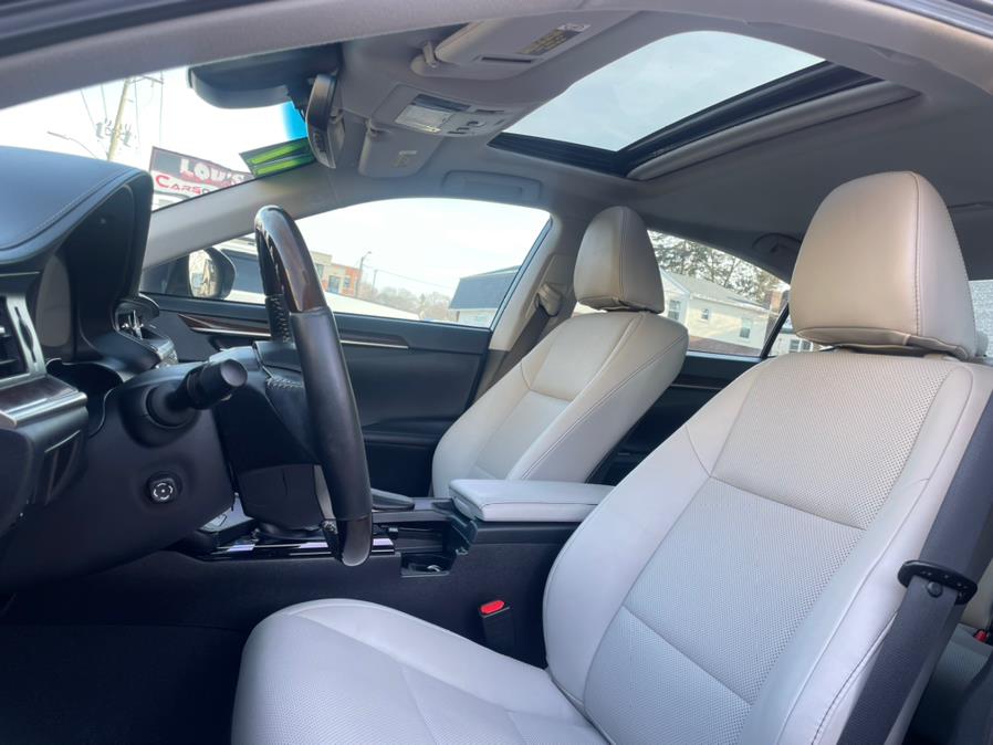 2017 Lexus ES ES 350 FWD, available for sale in Manchester, Connecticut | Carsonmain LLC. Manchester, Connecticut 2017 Lexus ES ES 350 FWD, available for sale in Manchester, Connecticut | Carsonmain LLC. Manchester, Connecticut