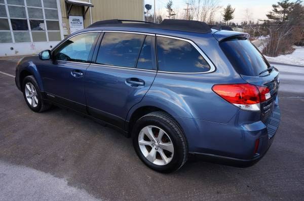 Used Subaru Outback 4dr Wgn H4 Auto 2.5i Limited 2014 | Extreme Machines. Bow , New Hampshire