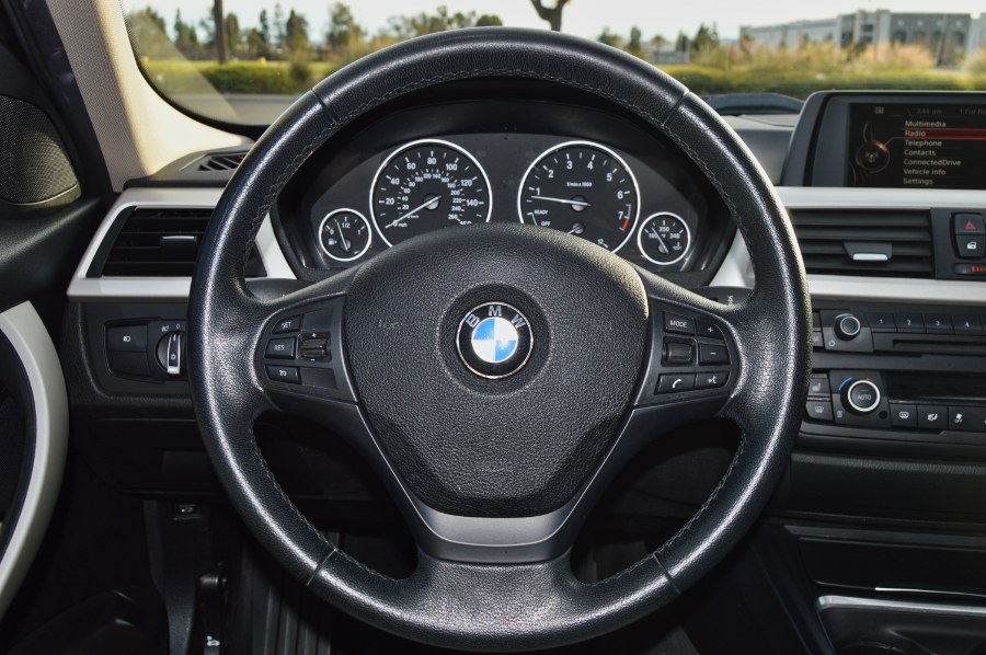 Used BMW 3 Series 4dr Sdn 320i RWD 2015 | Fusion Motors Inc. Moreno Valley, California Used BMW 3 Series 4dr Sdn 320i RWD 2015 | Fusion Motors Inc. Moreno Valley, California