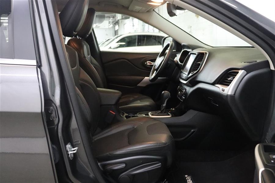 Used Jeep Cherokee LATITUDE PLUS 2018 | Fast Track Motors. Paterson, New Jersey Used Jeep Cherokee LATITUDE PLUS 2018 | Fast Track Motors. Paterson, New Jersey