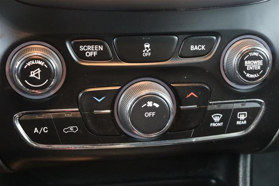 Used Jeep Cherokee LATITUDE PLUS 2018 | Fast Track Motors. Paterson, New Jersey Used Jeep Cherokee LATITUDE PLUS 2018 | Fast Track Motors. Paterson, New Jersey