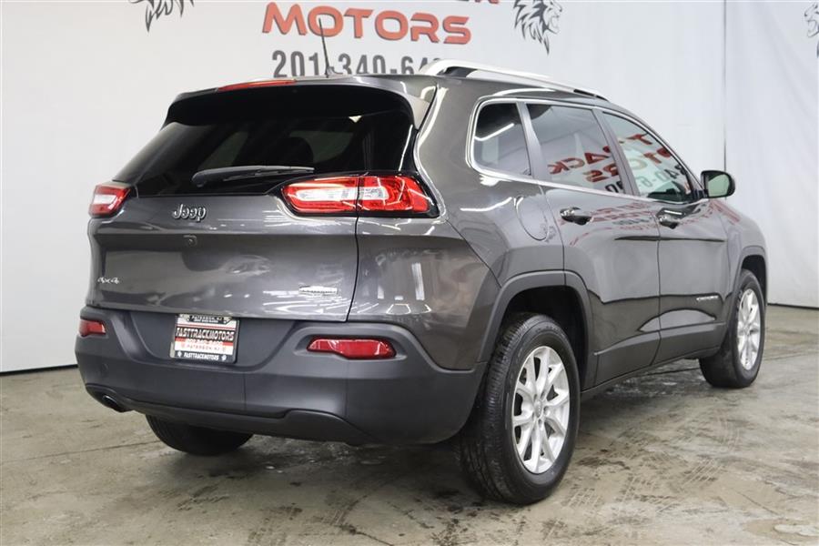 Used Jeep Cherokee LATITUDE PLUS 2018 | Fast Track Motors. Paterson, New Jersey Used Jeep Cherokee LATITUDE PLUS 2018 | Fast Track Motors. Paterson, New Jersey