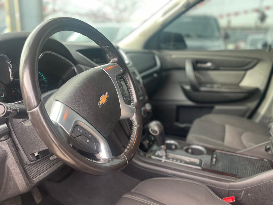 Used Chevrolet Traverse FWD 4dr LT w/1LT 2017 | NYC Automart Inc. Brooklyn, New York Used Chevrolet Traverse FWD 4dr LT w/1LT 2017 | NYC Automart Inc. Brooklyn, New York