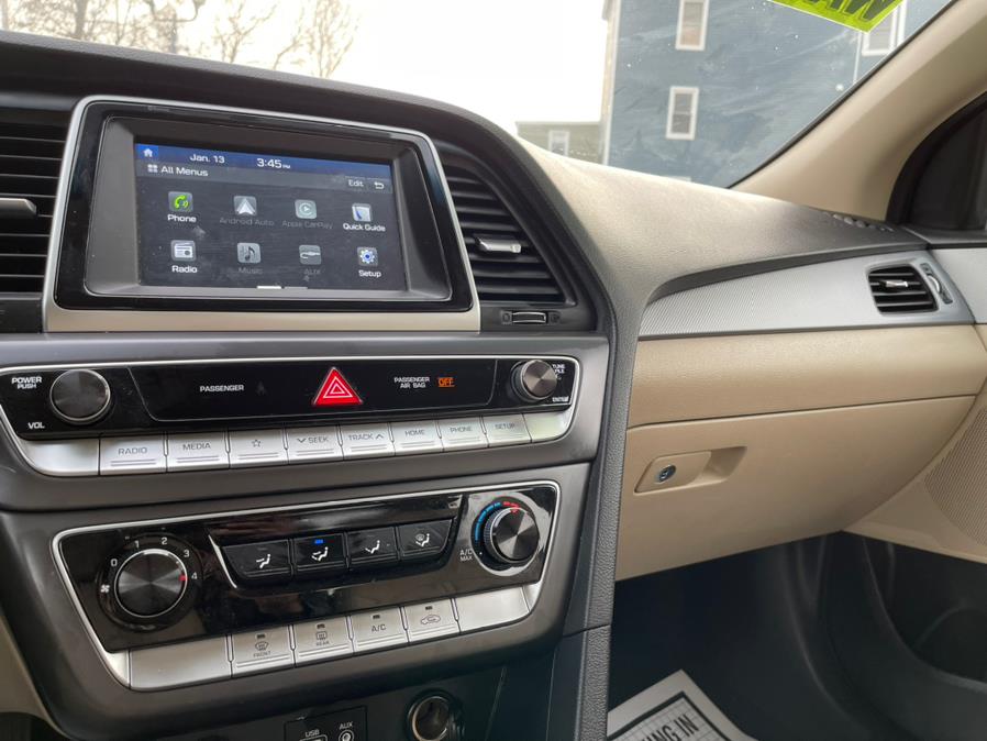 2019 Hyundai Sonata SE 2.4L, available for sale in Irvington , New Jersey | Auto Haus of Irvington Corp. Irvington , New Jersey 2019 Hyundai Sonata SE 2.4L, available for sale in Irvington , New Jersey | Auto Haus of Irvington Corp. Irvington , New Jersey