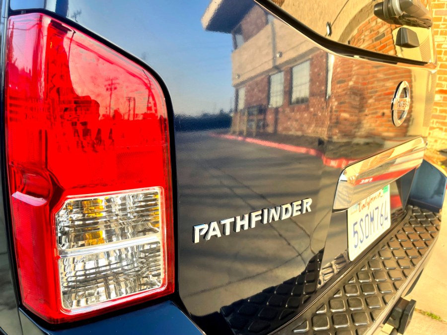 2006 Nissan Pathfinder SE 2WD, available for sale in Lake Forest, California | Pacific Green Line. Lake Forest, California 2006 Nissan Pathfinder SE 2WD, available for sale in Lake Forest, California | Pacific Green Line. Lake Forest, California