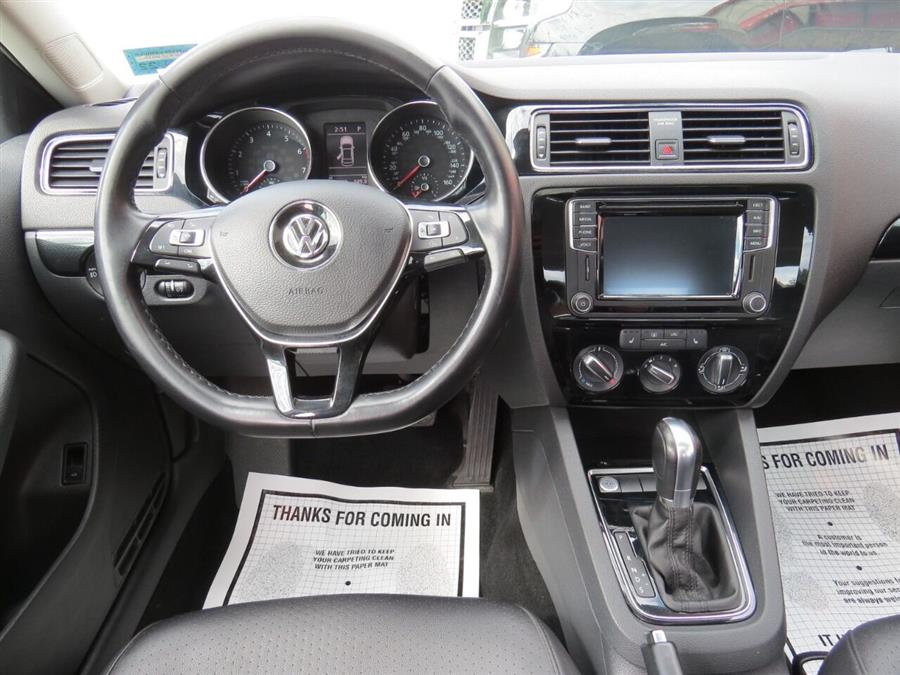 Used Volkswagen Jetta 1.8T SEL PZEV 4dr Sedan 2016 | Lake City Exports Inc. Auburn, Maine Used Volkswagen Jetta 1.8T SEL PZEV 4dr Sedan 2016 | Lake City Exports Inc. Auburn, Maine