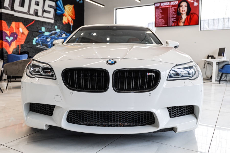 Used BMW M5 4dr Sdn 2015 | 26 Motors Long Island. ELMONT, New York Used BMW M5 4dr Sdn 2015 | 26 Motors Long Island. ELMONT, New York