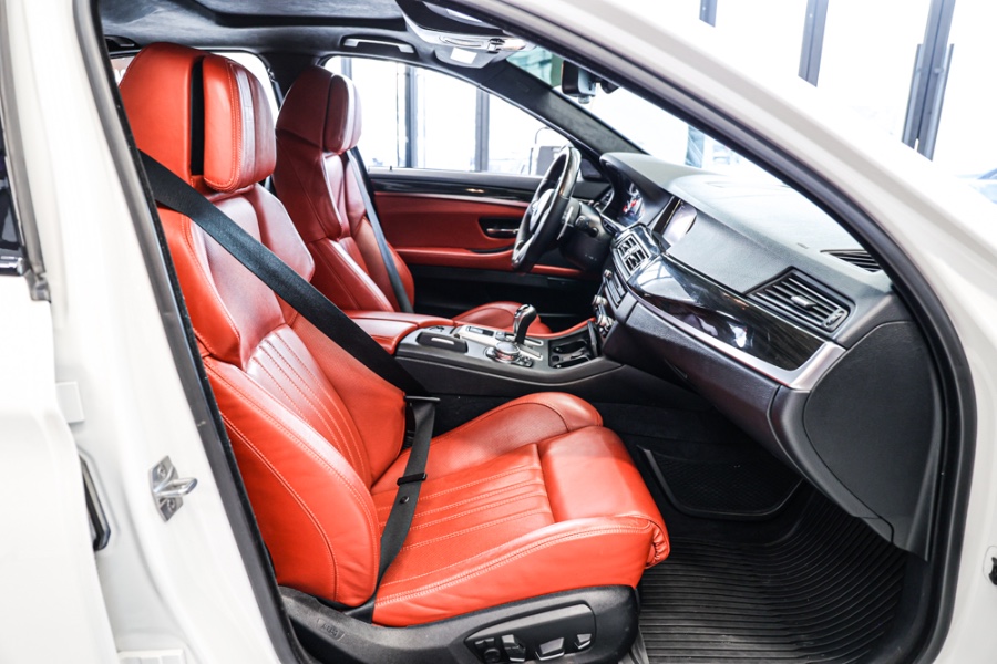 Used BMW M5 4dr Sdn 2015 | 26 Motors Long Island. ELMONT, New York Used BMW M5 4dr Sdn 2015 | 26 Motors Long Island. ELMONT, New York