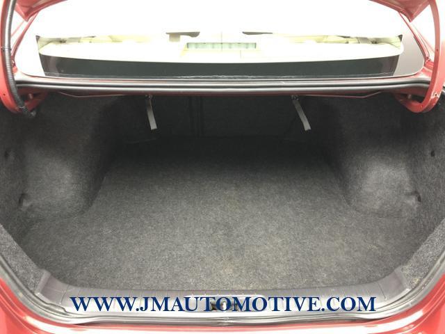 Used Nissan Altima 4dr Sdn I4 2.5 S 2015 | J&M Automotive Sls&Svc LLC. Naugatuck, Connecticut Used Nissan Altima 4dr Sdn I4 2.5 S 2015 | J&M Automotive Sls&Svc LLC. Naugatuck, Connecticut