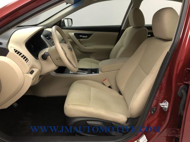Used Nissan Altima 4dr Sdn I4 2.5 S 2015 | J&M Automotive Sls&Svc LLC. Naugatuck, Connecticut Used Nissan Altima 4dr Sdn I4 2.5 S 2015 | J&M Automotive Sls&Svc LLC. Naugatuck, Connecticut