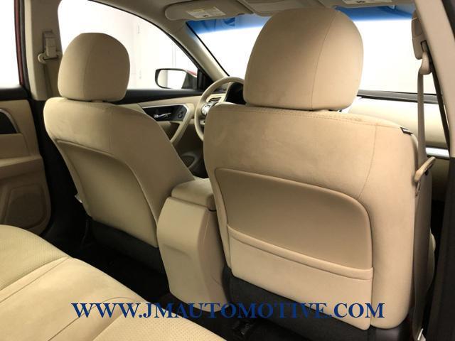 Used Nissan Altima 4dr Sdn I4 2.5 S 2015 | J&M Automotive Sls&Svc LLC. Naugatuck, Connecticut Used Nissan Altima 4dr Sdn I4 2.5 S 2015 | J&M Automotive Sls&Svc LLC. Naugatuck, Connecticut