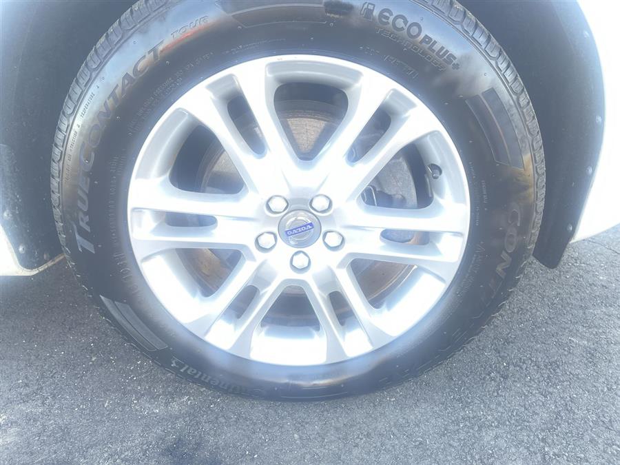 Used Volvo XC60 AWD 4dr T5 Premier 2016 | Wiz Leasing Inc. Stratford, Connecticut Used Volvo XC60 AWD 4dr T5 Premier 2016 | Wiz Leasing Inc. Stratford, Connecticut