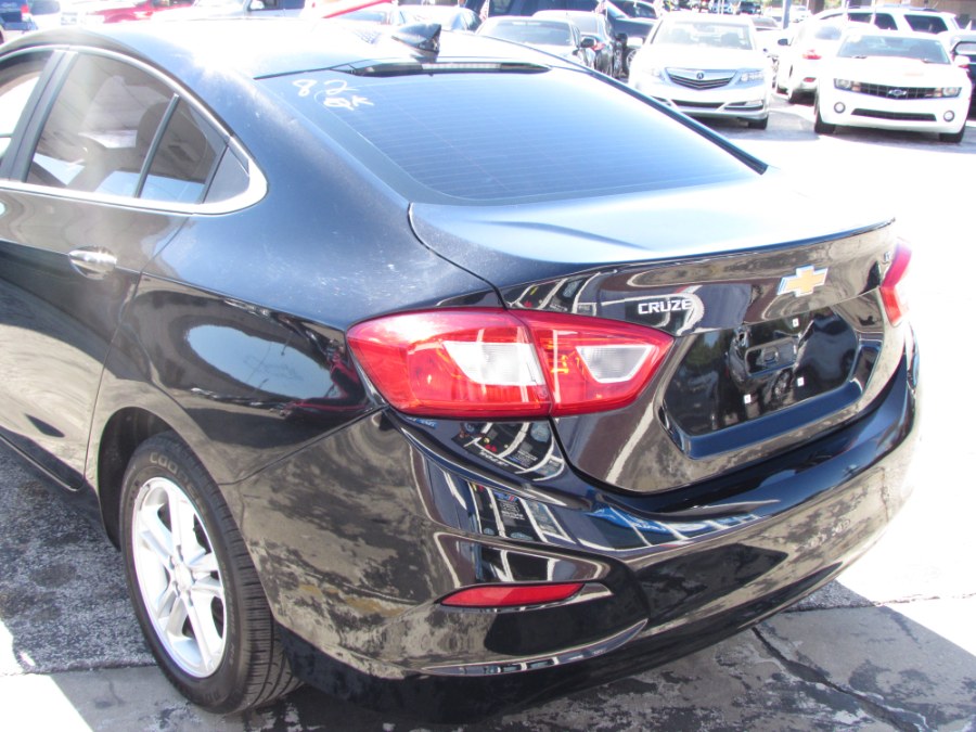 Used Chevrolet Cruze 4dr Sdn Auto LT 2017 | VIP Auto Enterprise, Inc. Orlando, Florida Used Chevrolet Cruze 4dr Sdn Auto LT 2017 | VIP Auto Enterprise, Inc. Orlando, Florida