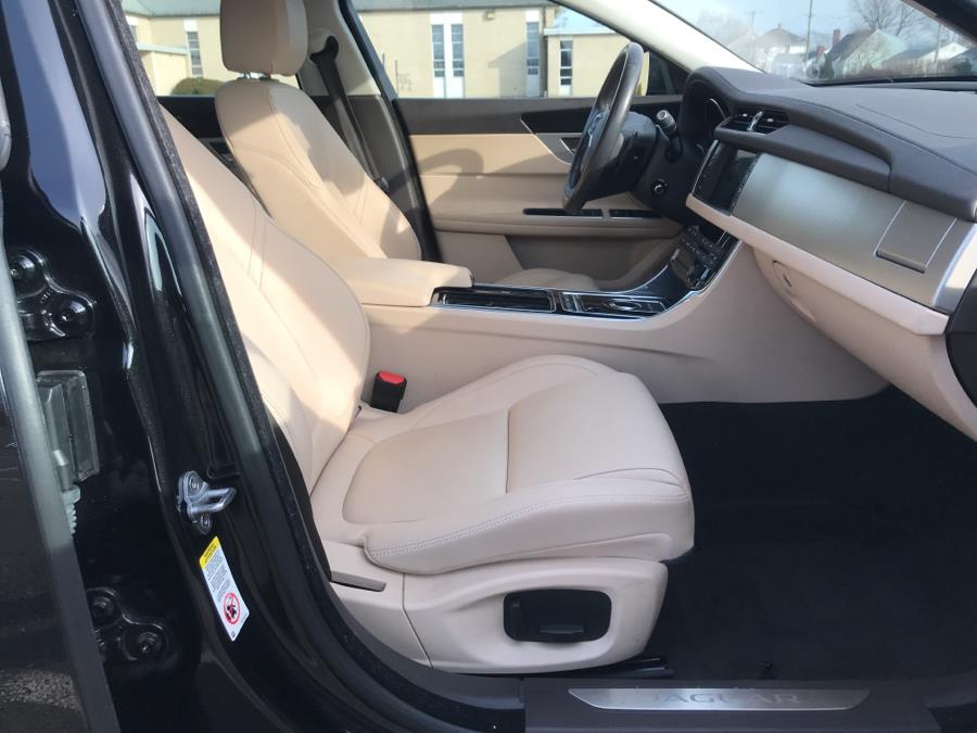 Used Jaguar XF 4dr Sdn 35t Premium AWD 2016 | Lex Autos LLC. Hartford, Connecticut Used Jaguar XF 4dr Sdn 35t Premium AWD 2016 | Lex Autos LLC. Hartford, Connecticut
