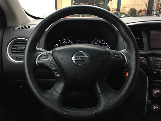 Used Nissan Pathfinder SV 2013 | Eastchester Motor Cars. Bronx, New York Used Nissan Pathfinder SV 2013 | Eastchester Motor Cars. Bronx, New York