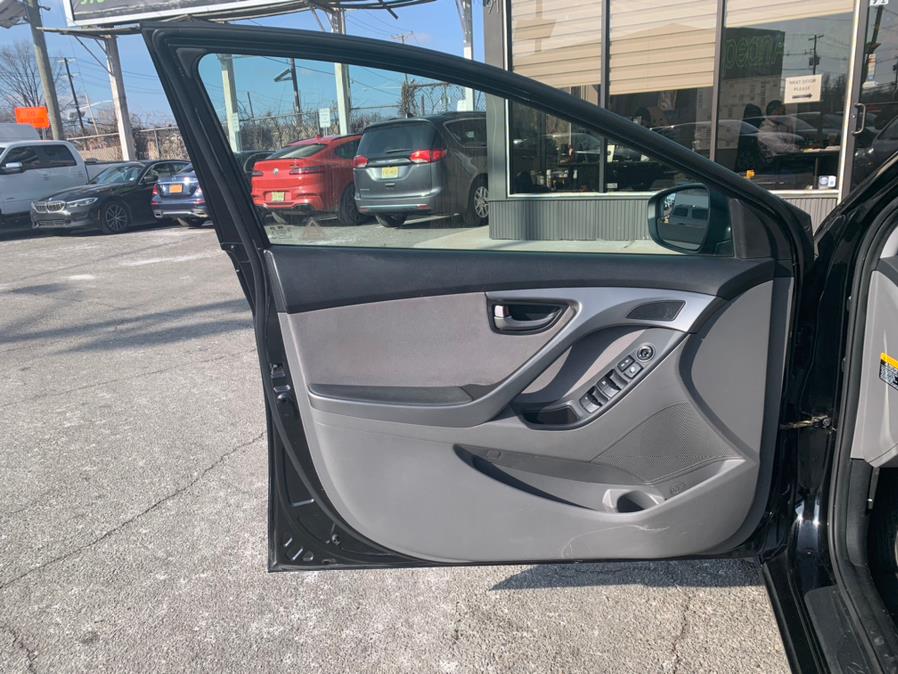 Used Hyundai Elantra 4dr Sdn Auto Limited PZEV (Ulsan Plant) 2015 | European Auto Expo. Lodi, New Jersey Used Hyundai Elantra 4dr Sdn Auto Limited PZEV (Ulsan Plant) 2015 | European Auto Expo. Lodi, New Jersey