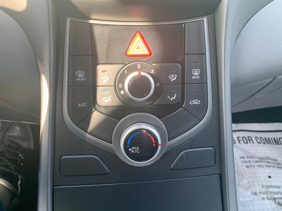 Used Hyundai Elantra 4dr Sdn Auto Limited PZEV (Ulsan Plant) 2015 | European Auto Expo. Lodi, New Jersey Used Hyundai Elantra 4dr Sdn Auto Limited PZEV (Ulsan Plant) 2015 | European Auto Expo. Lodi, New Jersey