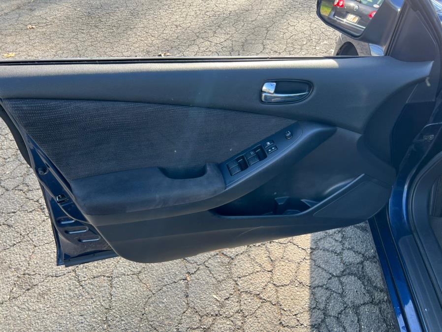 Used Nissan Altima 4dr Sdn I4 CVT 2.5 S 2010 | Mint Auto Sales. Islip, New York Used Nissan Altima 4dr Sdn I4 CVT 2.5 S 2010 | Mint Auto Sales. Islip, New York