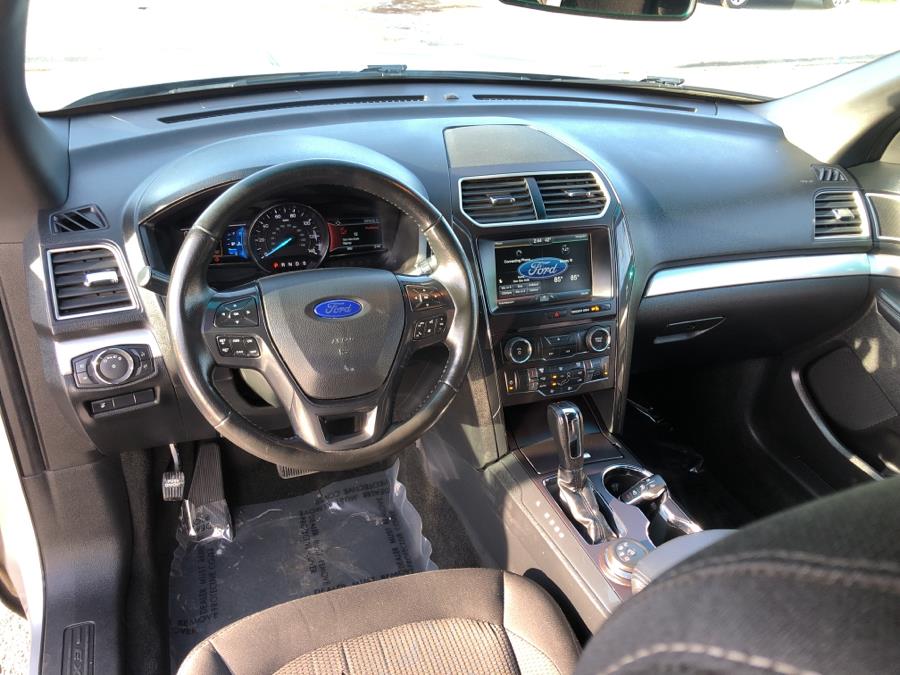 Used Ford Explorer 4WD 4dr XLT 2016 | Route 46 Auto Sales Inc. Lodi, New Jersey Used Ford Explorer 4WD 4dr XLT 2016 | Route 46 Auto Sales Inc. Lodi, New Jersey