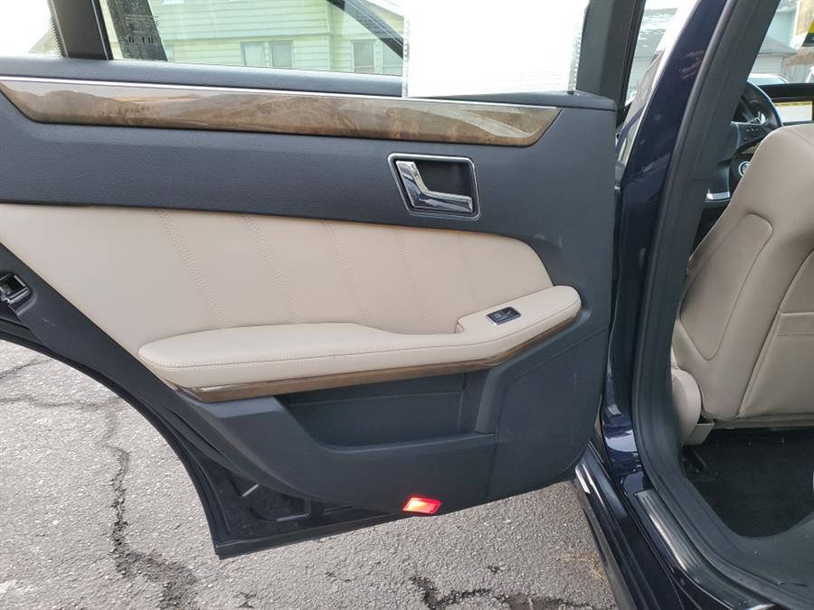 Used Mercedes-Benz E-Class 4dr Sdn E350 Luxury 4MATIC 2011 | Absolute Motors Inc. Springfield, Massachusetts Used Mercedes-Benz E-Class 4dr Sdn E350 Luxury 4MATIC 2011 | Absolute Motors Inc. Springfield, Massachusetts
